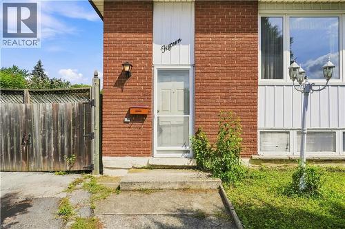 15 Duncairn Court, Hamilton, ON - Outdoor With Exterior