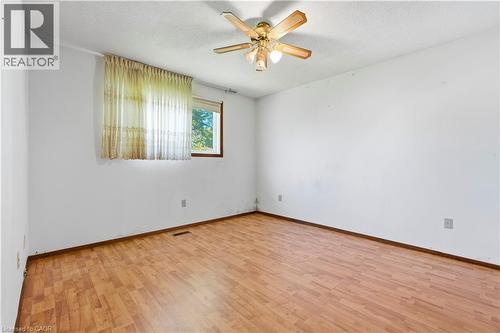 15 Duncairn Court, Hamilton, ON - Indoor Photo Showing Other Room