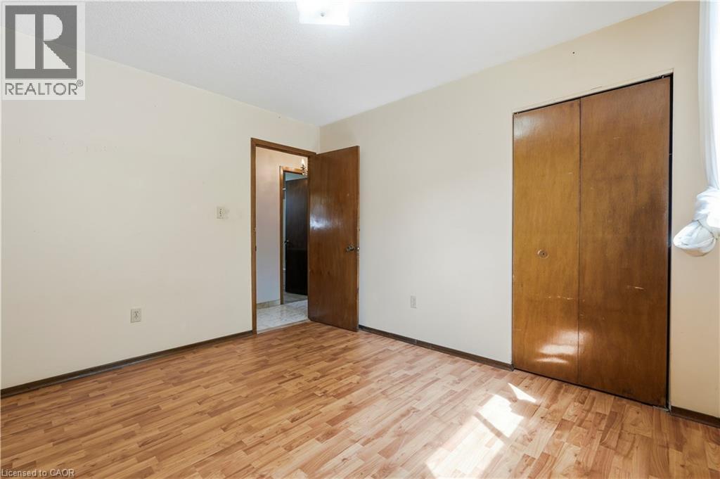 15 Duncairn Court, Hamilton, ON - Indoor Photo Showing Other Room