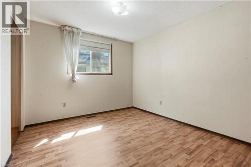 15 Duncairn Court, Hamilton, ON - Indoor Photo Showing Other Room