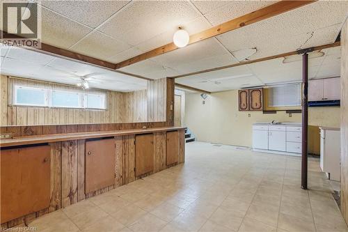15 Duncairn Court, Hamilton, ON - Indoor