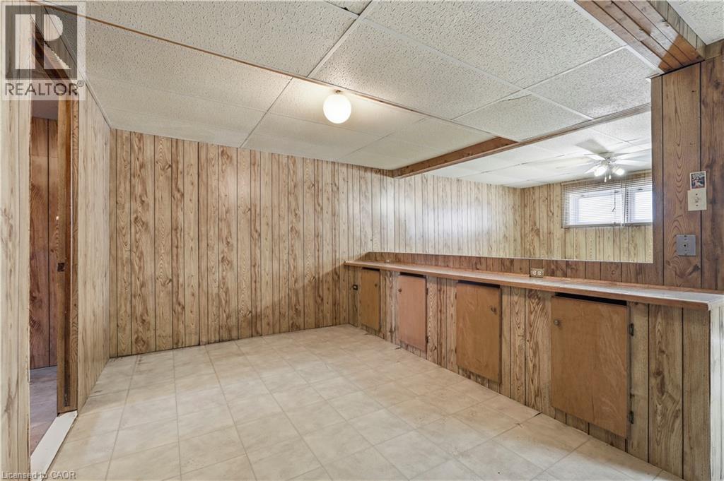 15 Duncairn Court, Hamilton, ON - Indoor