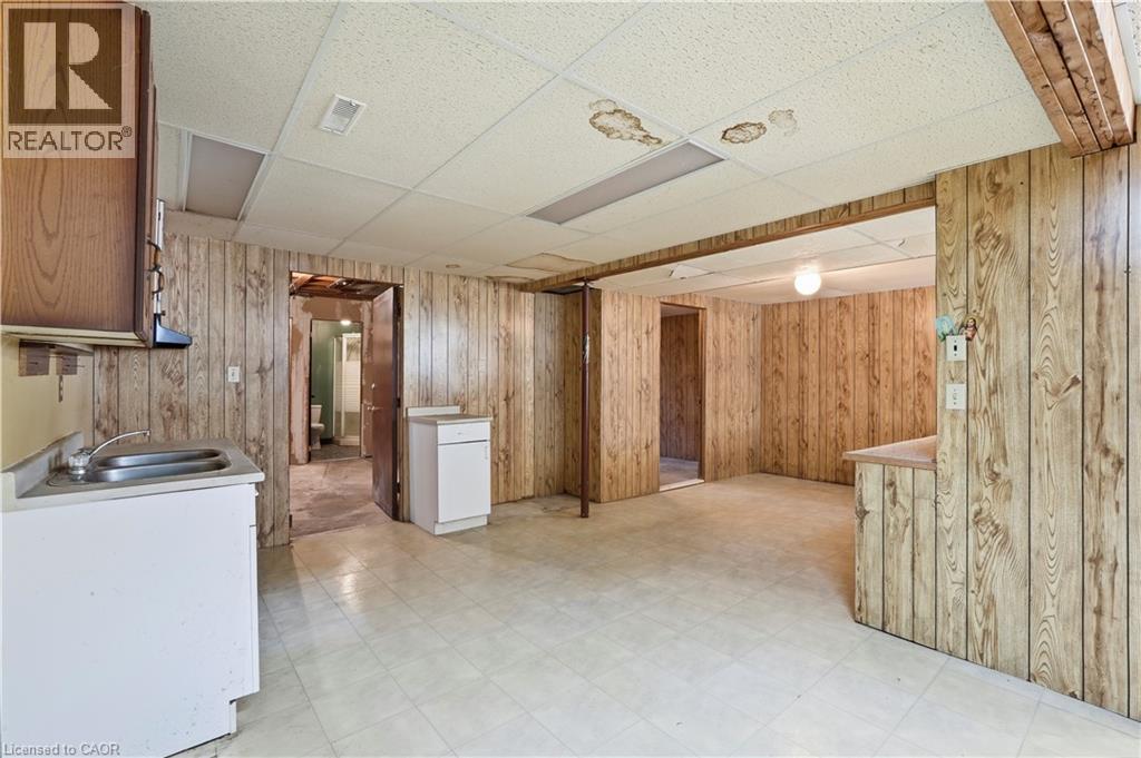 15 Duncairn Court, Hamilton, ON - Indoor