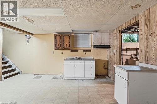 15 Duncairn Court, Hamilton, ON - Indoor