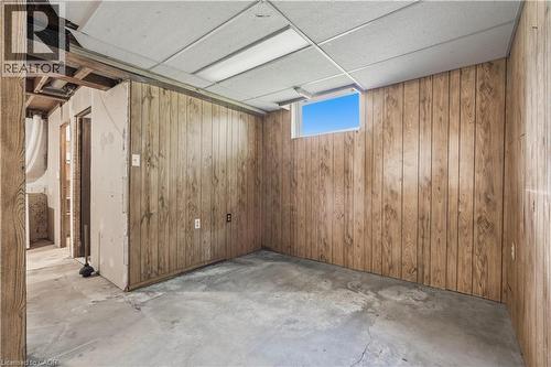 15 Duncairn Court, Hamilton, ON - Indoor
