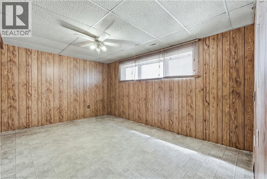 15 Duncairn Court, Hamilton, ON - Indoor