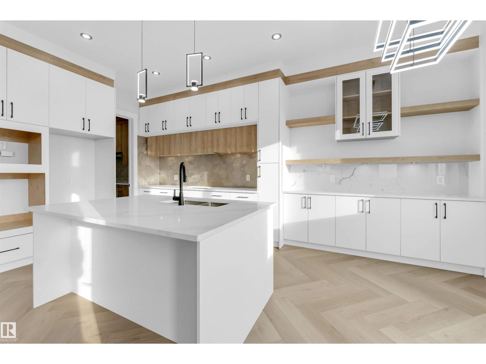13136 187 Av Nw, Edmonton, AB - Indoor Photo Showing Kitchen