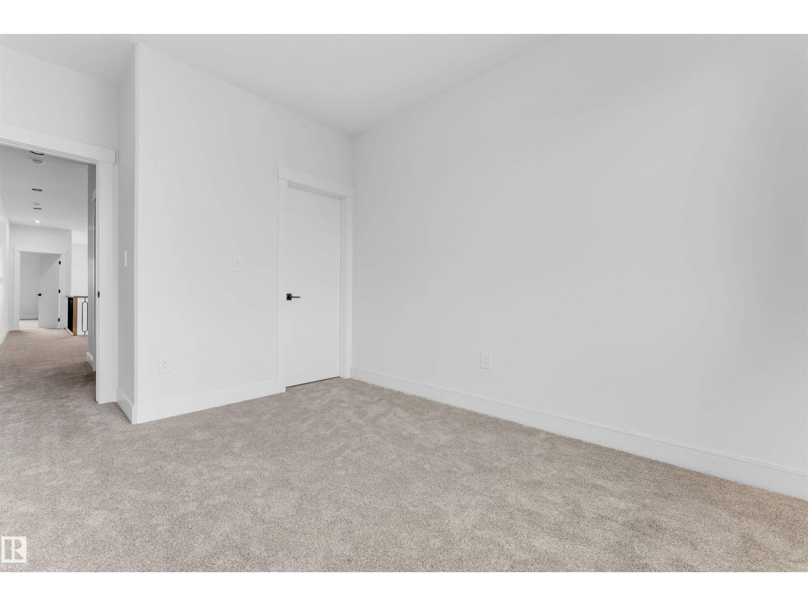 13136 187 Av Nw, Edmonton, AB - Indoor Photo Showing Other Room