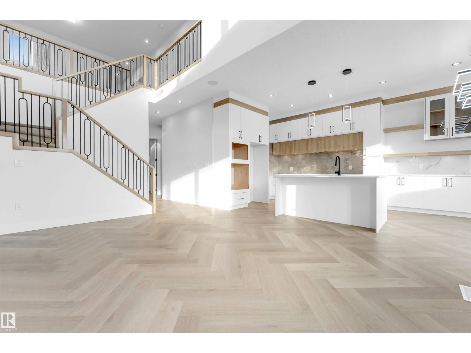 13136 187 Av Nw, Edmonton, AB - Indoor Photo Showing Kitchen