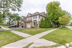 83 KIDD CRESCENT New Tecumseth, ON L9R 0E1