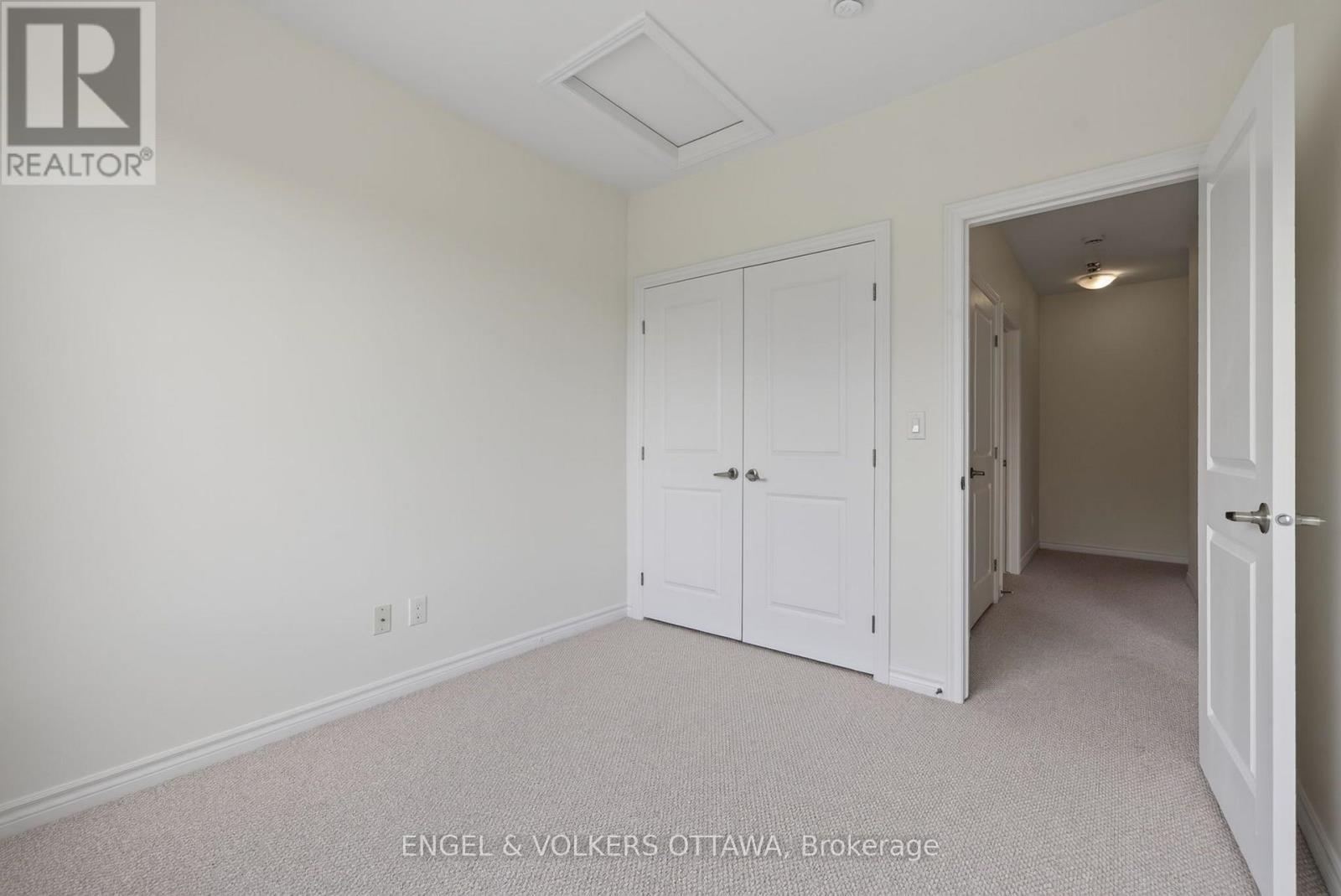 3652 Downpatrick Road, Ottawa, ON - Indoor Photo Showing Other Room