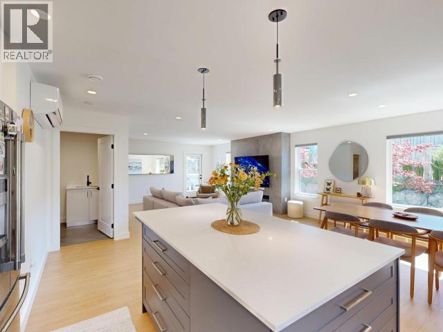 7117 Edgehill Crescent, Powell River, BC - Indoor