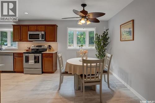 209 Douglas Avenue E, Regina, SK - Indoor Photo Showing Dining Room