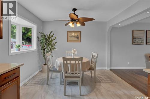 209 Douglas Avenue E, Regina, SK - Indoor Photo Showing Dining Room