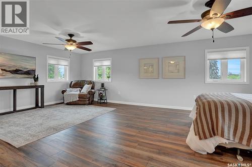 209 Douglas Avenue E, Regina, SK - Indoor