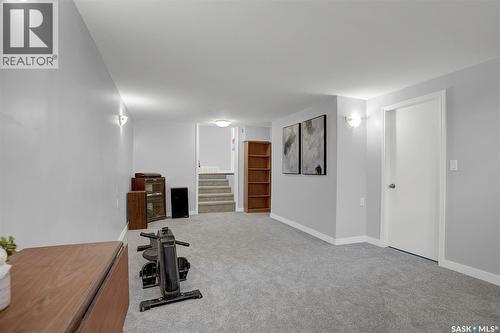 209 Douglas Avenue E, Regina, SK - Indoor
