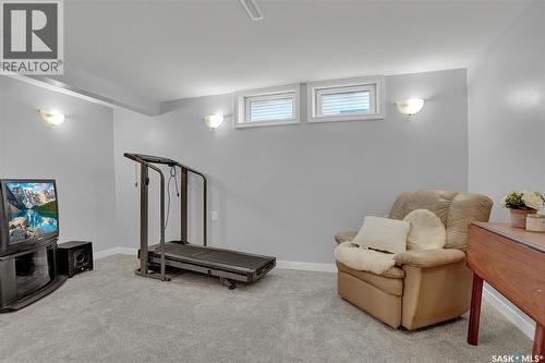 209 Douglas Avenue E, Regina, SK - Indoor Photo Showing Gym Room