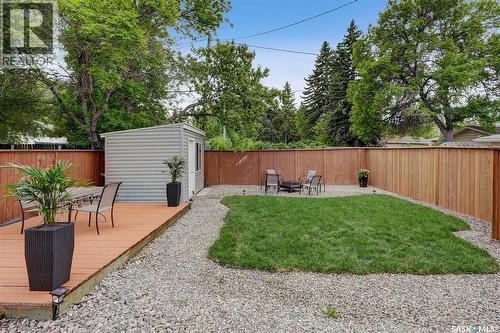 209 Douglas Avenue E, Regina, SK - Outdoor