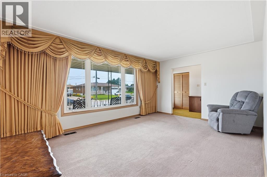 7 Duchess Court, Hamilton, ON - Indoor