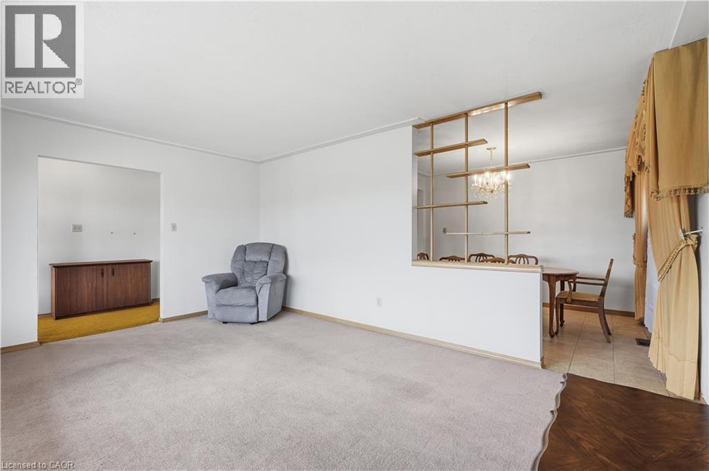 7 Duchess Court, Hamilton, ON - Indoor