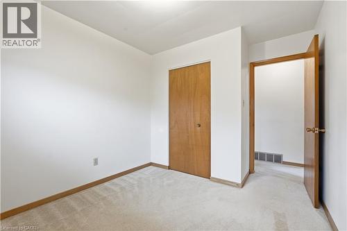 7 Duchess Court, Hamilton, ON - Indoor Photo Showing Other Room