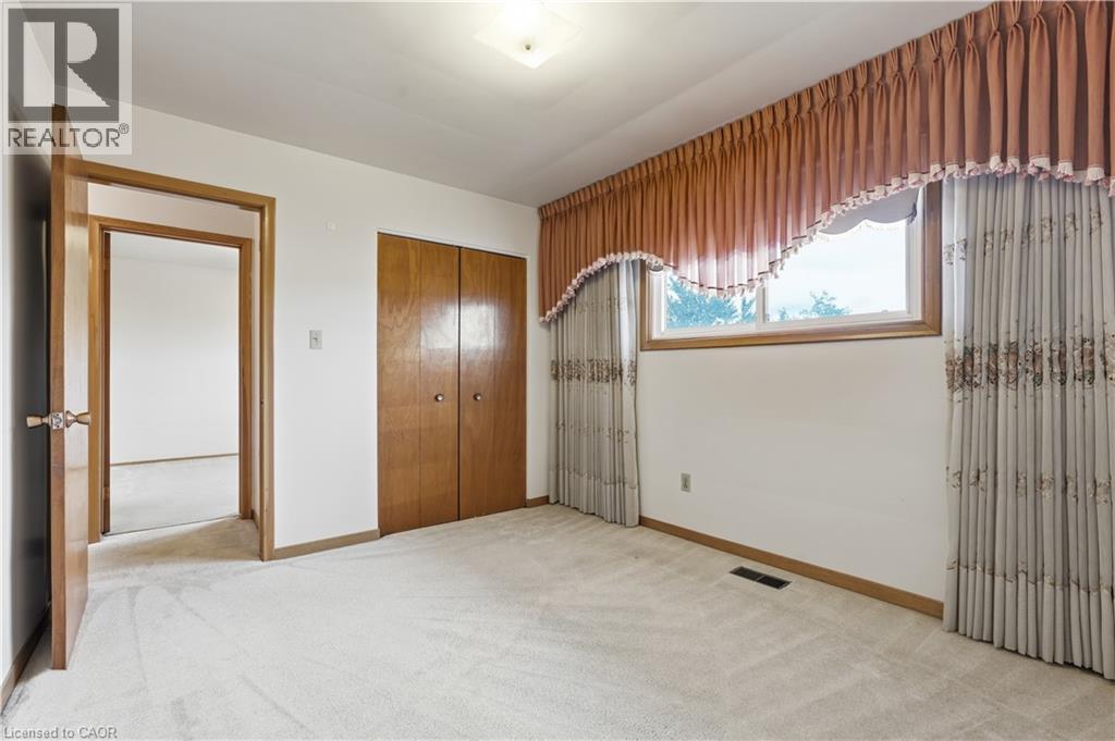 7 Duchess Court, Hamilton, ON - Indoor Photo Showing Other Room