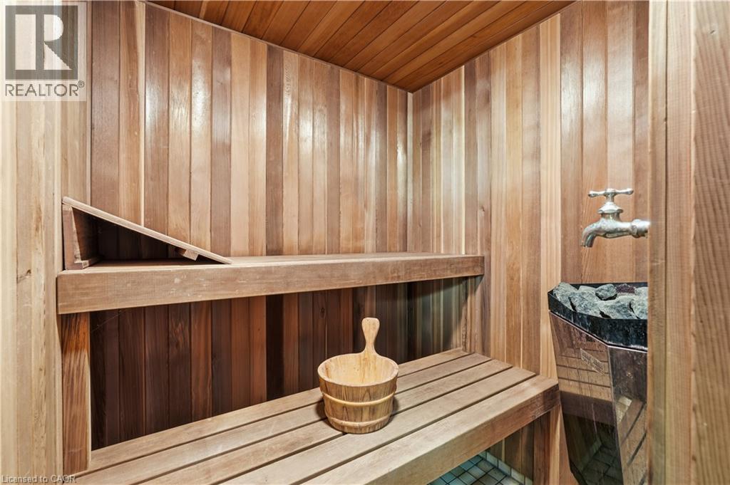 7 Duchess Court, Hamilton, ON - Indoor Photo Showing Other Room