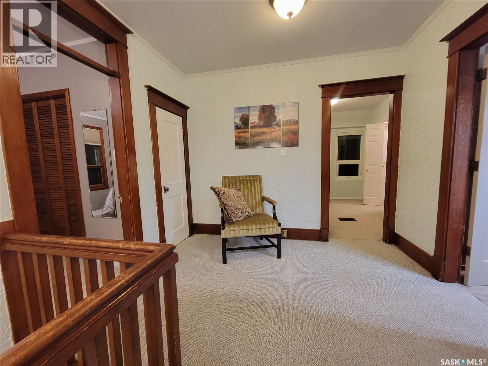 560 4Th Avenue E, Unity, SK - Indoor Photo Showing Other Room