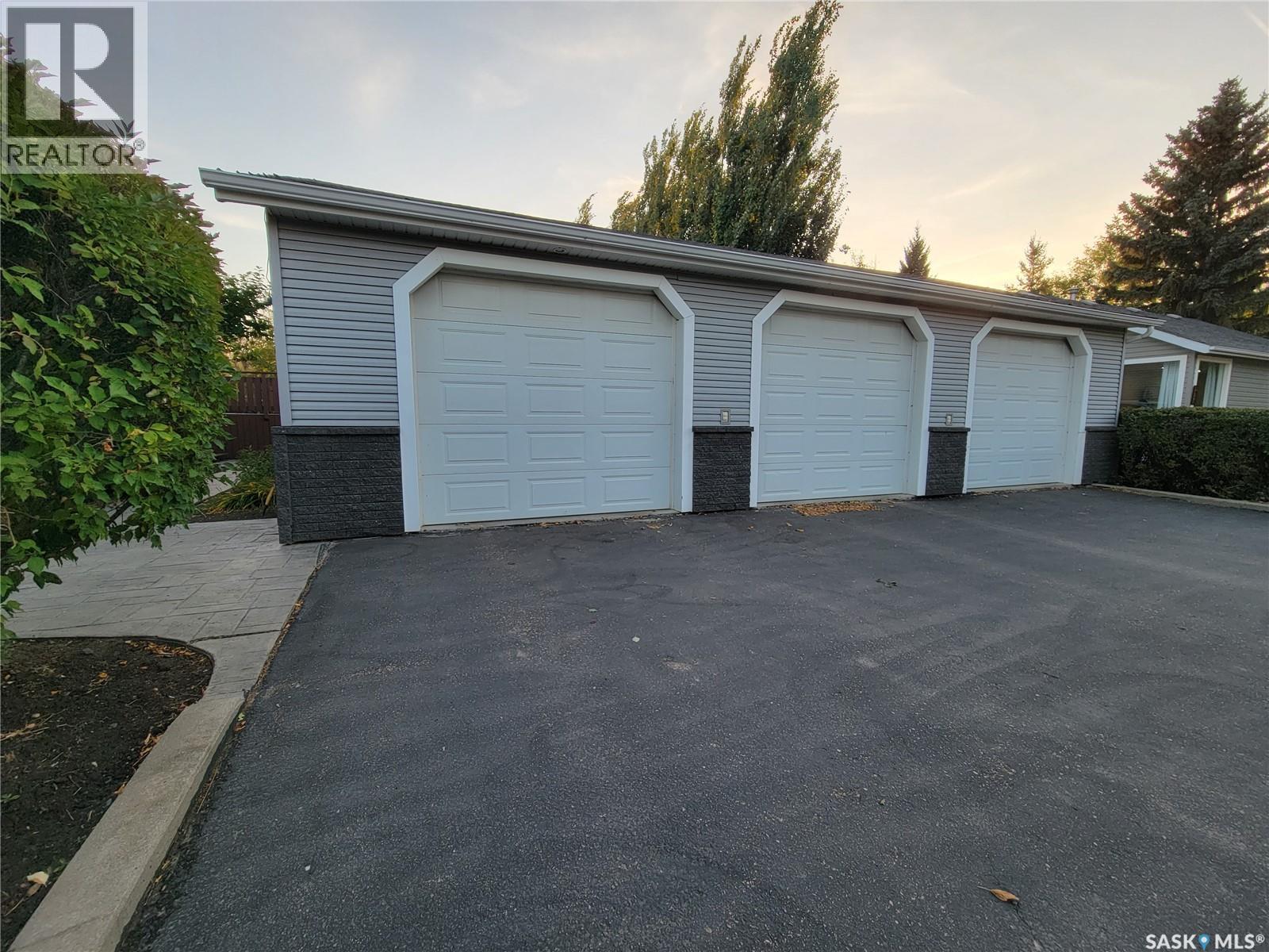 560 4Th Avenue E, Unity, SK - Outdoor