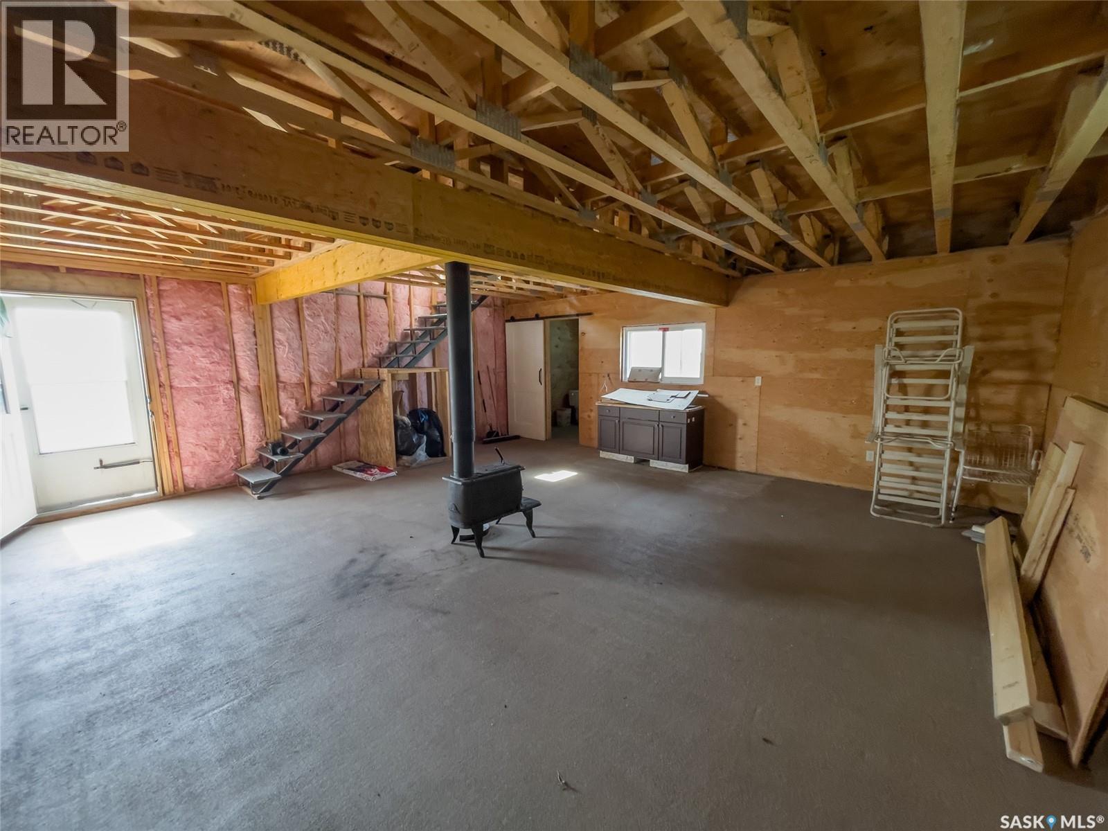 Ullrich Land & Yard, Sarnia Rm No. 221, SK