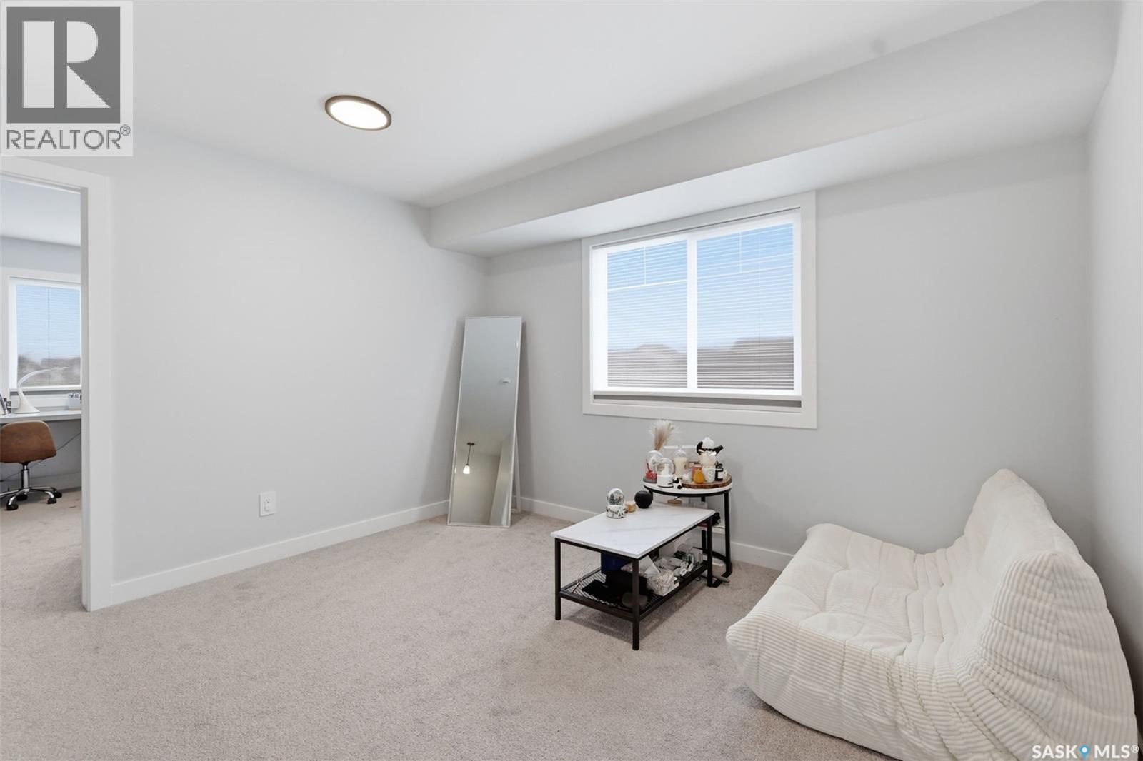 122 Taskamanwa Street, Saskatoon, SK - Indoor