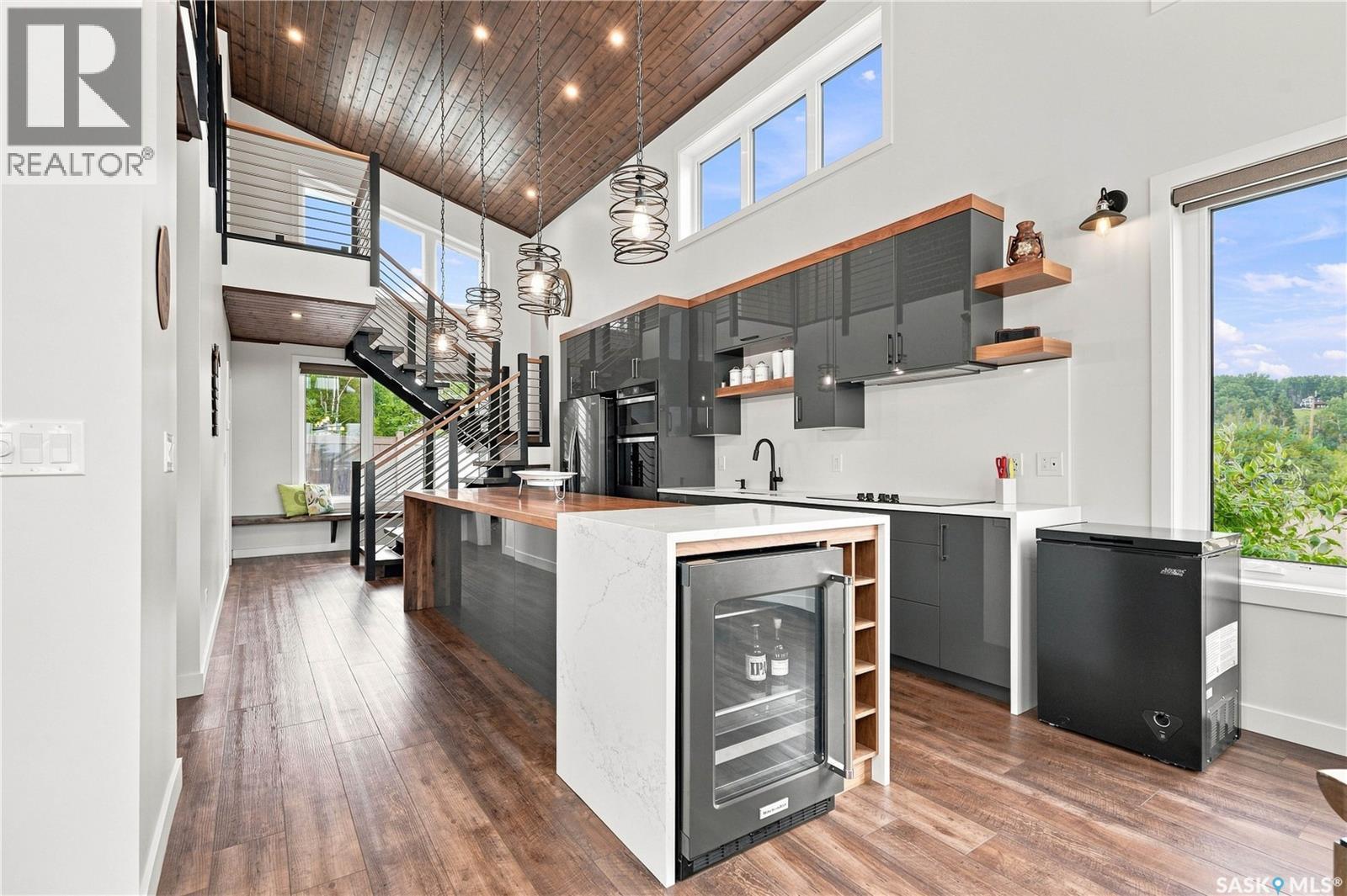 5000 Lakeside Road, Marean Lake, SK - Indoor