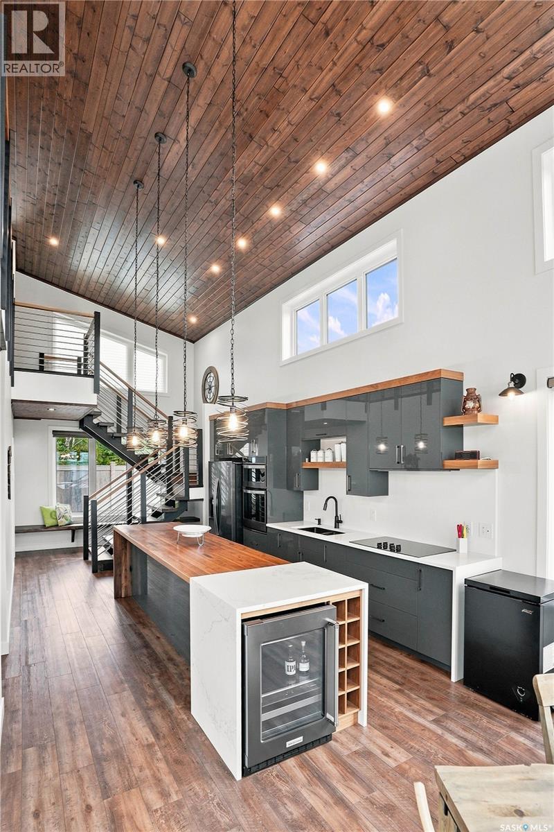 5000 Lakeside Road, Marean Lake, SK - Indoor