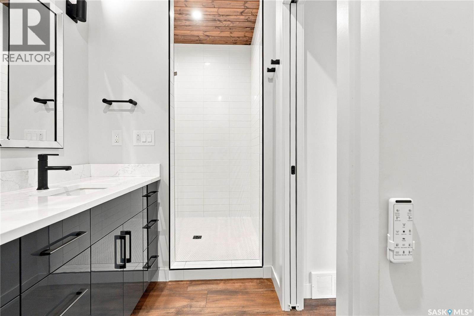 5000 Lakeside Road, Marean Lake, SK - Indoor Photo Showing Bathroom