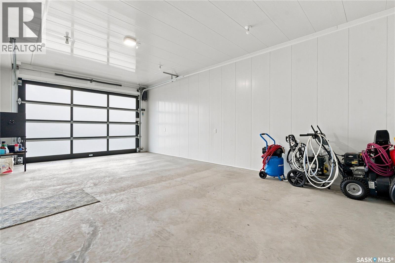 5000 Lakeside Road, Marean Lake, SK - Indoor Photo Showing Garage