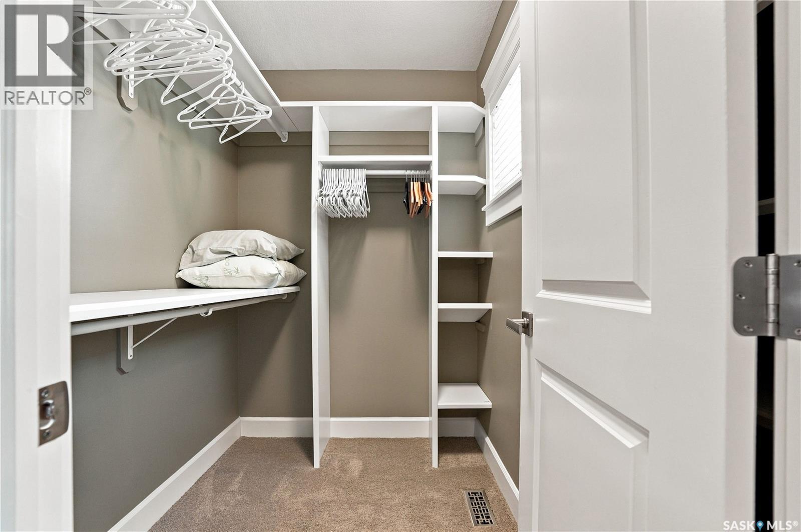 321 110Th Street W, Saskatoon, SK - Indoor With Storage