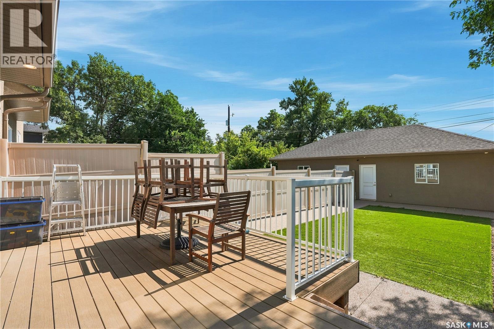 321 110Th Street W, Saskatoon, SK - Outdoor With Deck Patio Veranda With Exterior