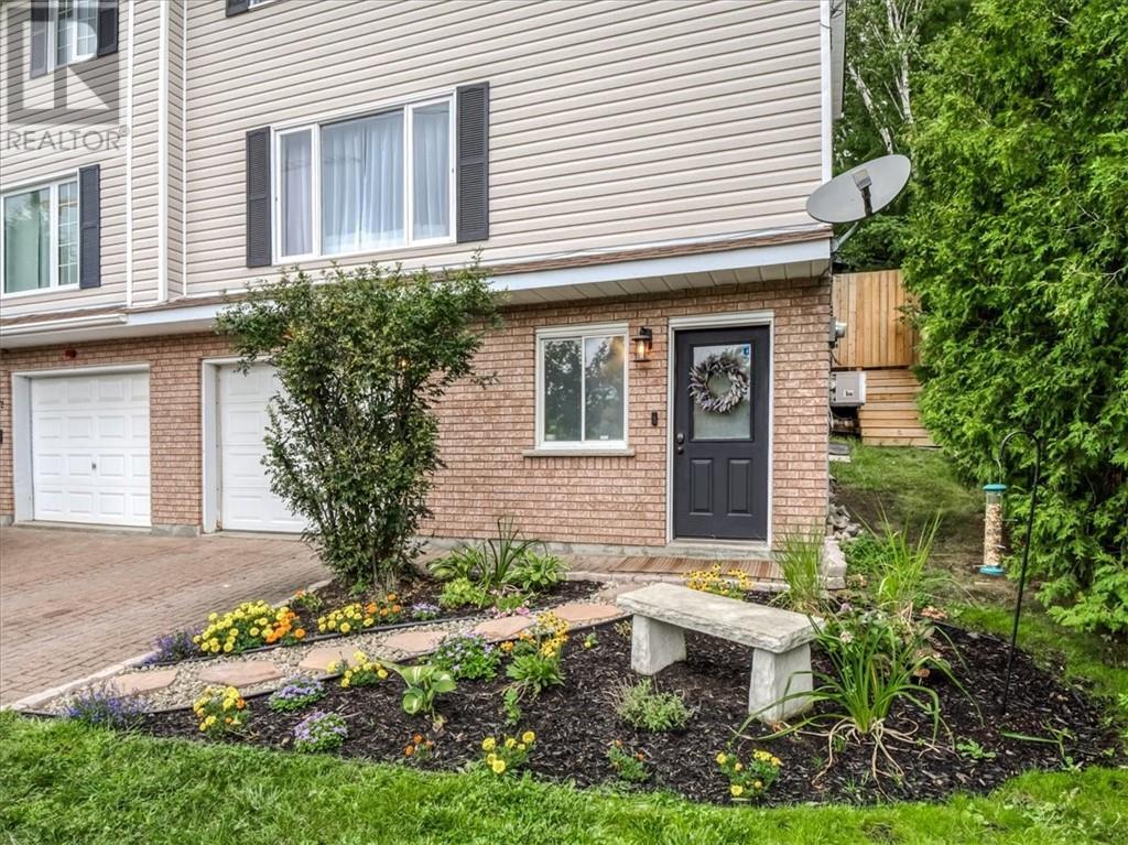 444 St. Raphael, Sudbury, ON - Outdoor