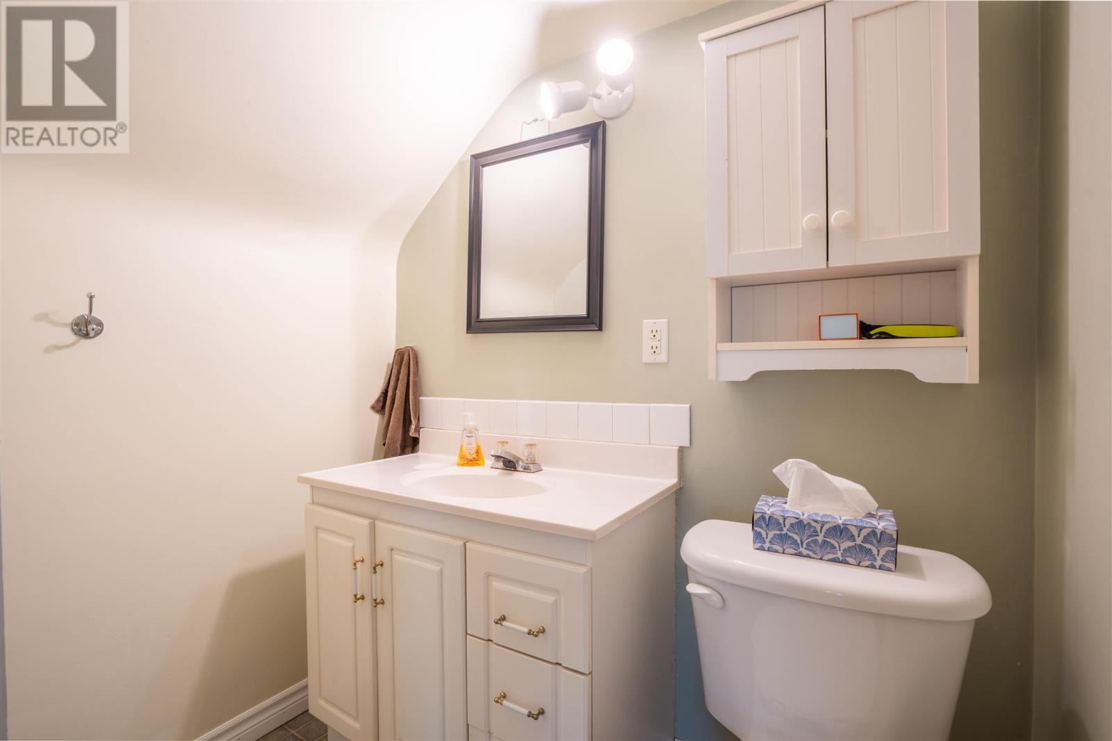 16 Retta St, Sault Ste. Marie, ON - Indoor Photo Showing Bathroom