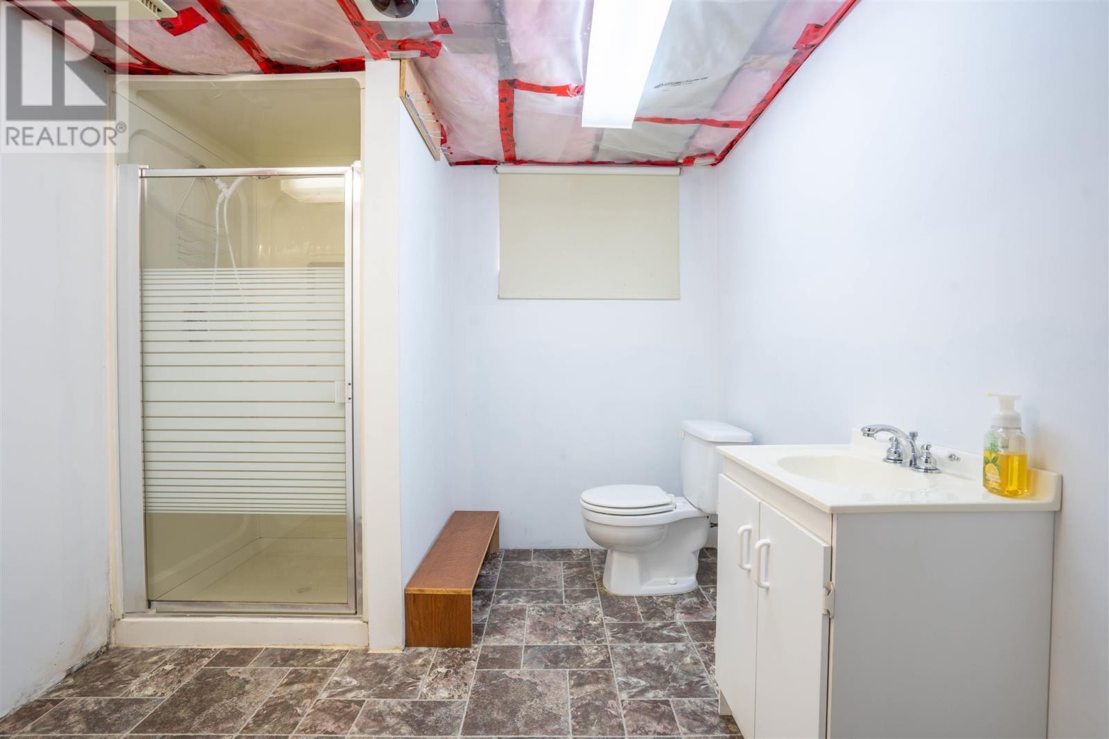 16 Retta St, Sault Ste. Marie, ON - Indoor Photo Showing Bathroom