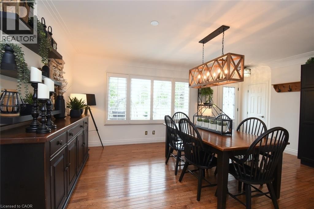2565 Highway 56, Hamilton, ON - Indoor Photo Showing Dining Room