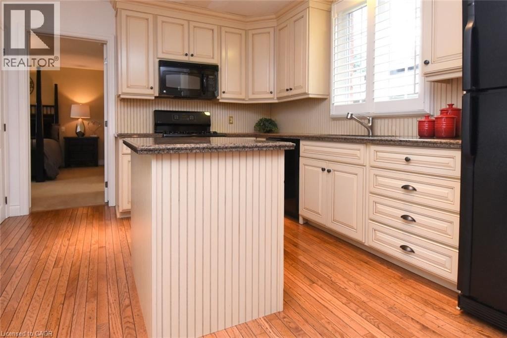 2565 Highway 56, Hamilton, ON - Indoor Photo Showing Kitchen