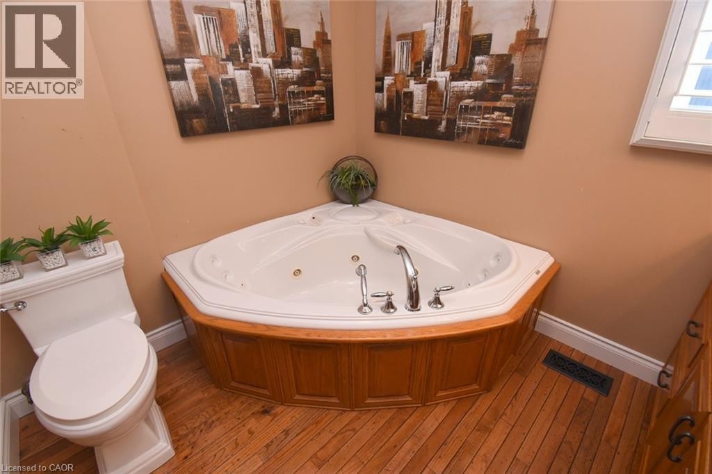 2565 Highway 56, Hamilton, ON - Indoor Photo Showing Bathroom