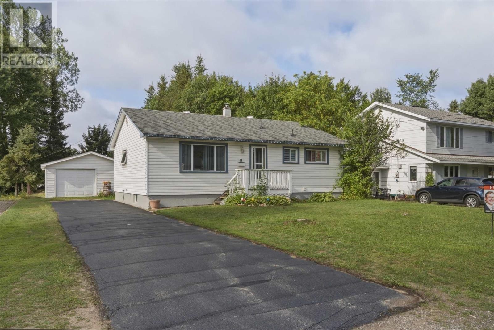 41 Centre St, Sault Ste Marie, ON