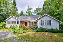 590 HOTCHKISS STREET Gravenhurst (Muskoka (S)), ON P1P 1H8