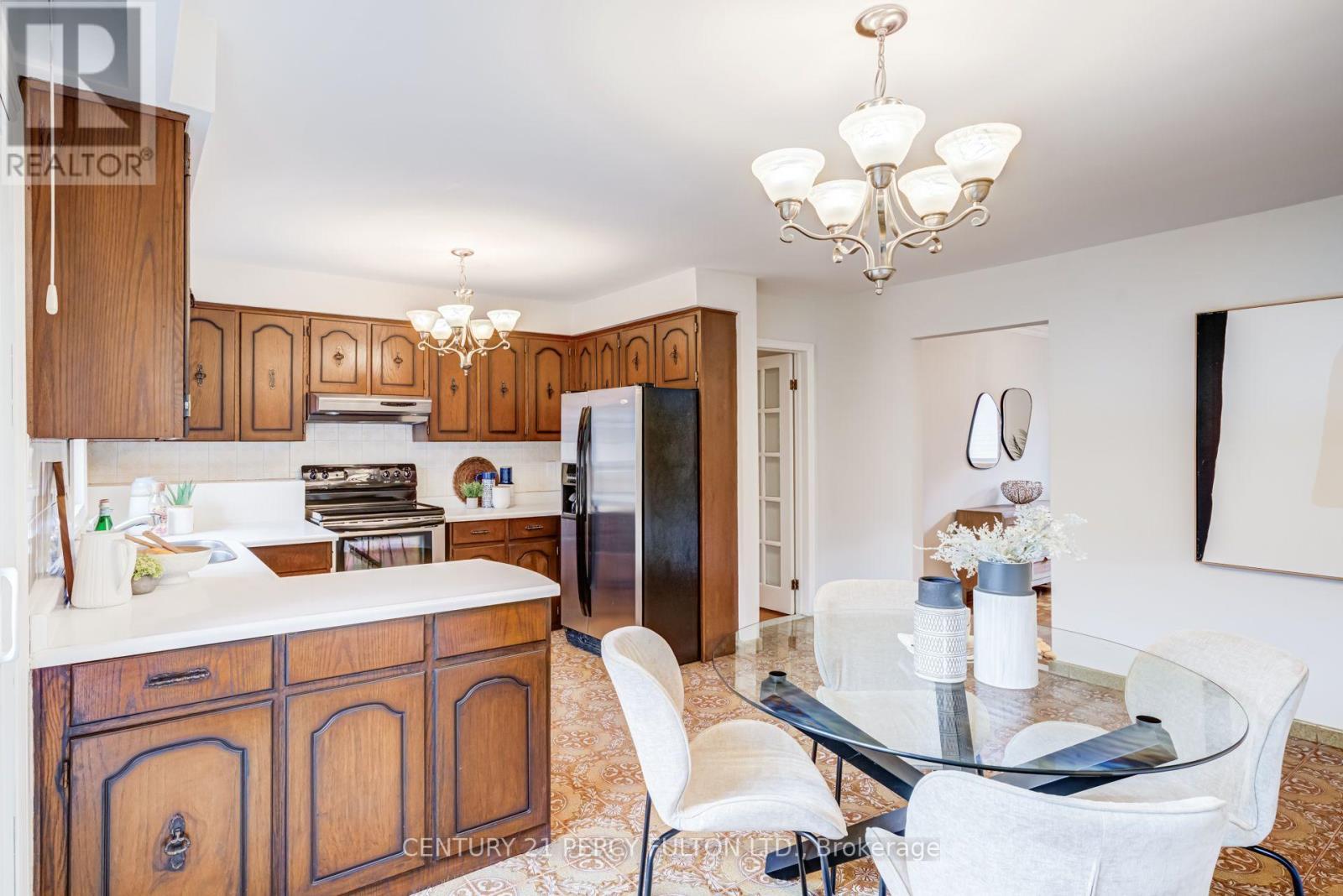 46 Cedar Drive, Toronto, ON - Indoor