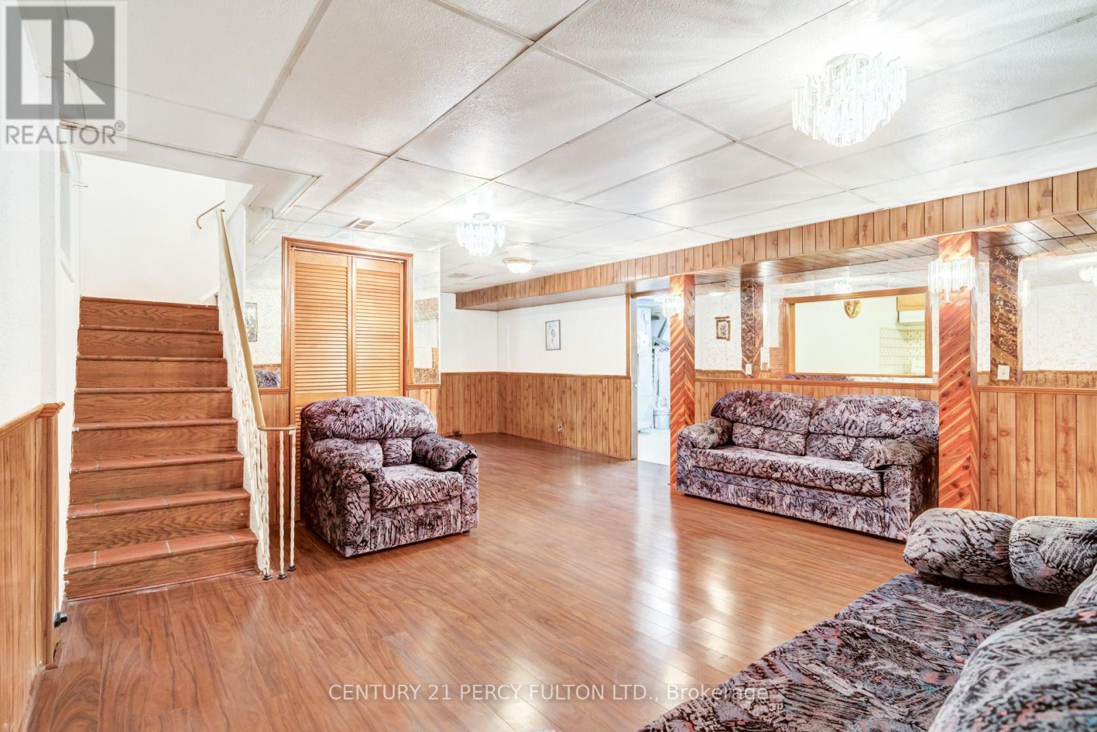 46 Cedar Drive, Toronto, ON - Indoor