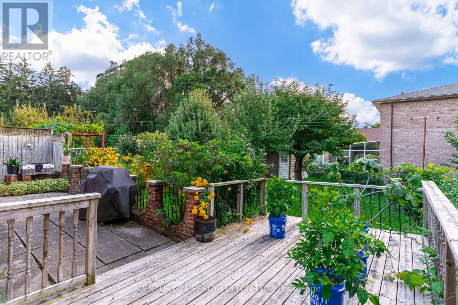 46 Cedar Drive, Toronto, ON - Outdoor
