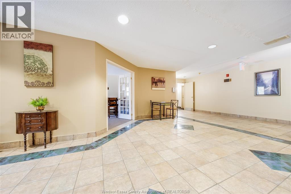 3000 Sandwich Street Unit# 309, Windsor, ON - Indoor Photo Showing Other Room