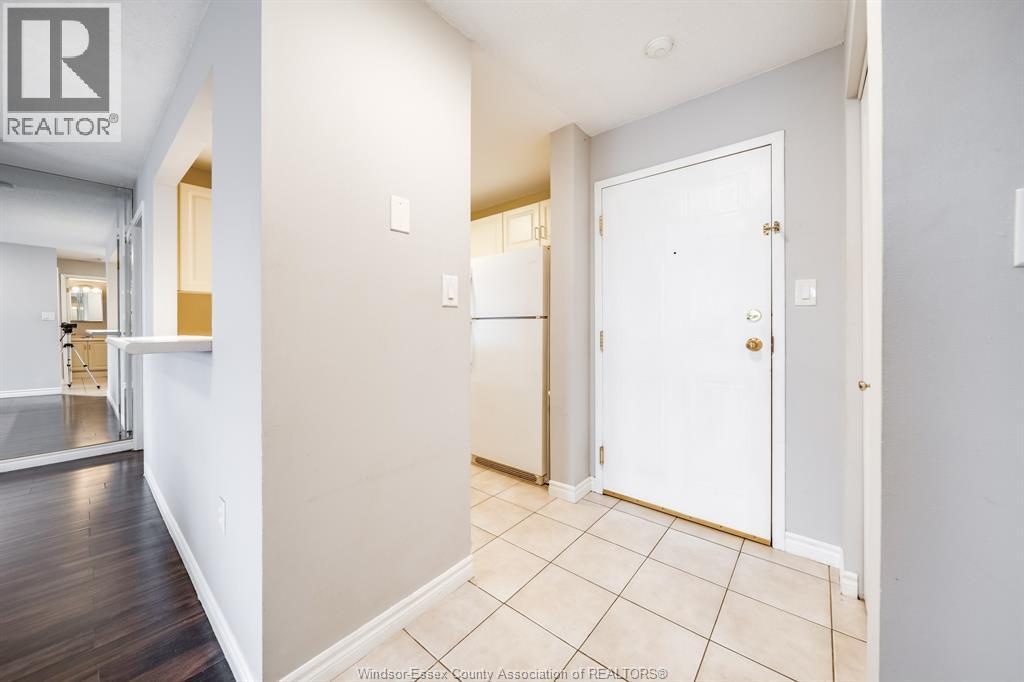 3000 Sandwich Street Unit# 309, Windsor, ON - Indoor Photo Showing Other Room